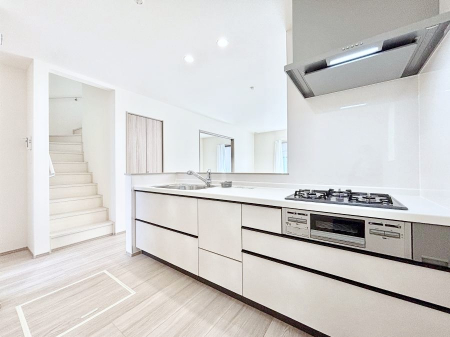 �L�b�`���@�������������I�ɁA�y�����I�V�X�e���L�b�`��  