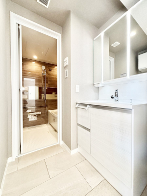 ���ʑ�E���ʏ��@������������ʉ��ώ��Œ��̐g�x�x�����K