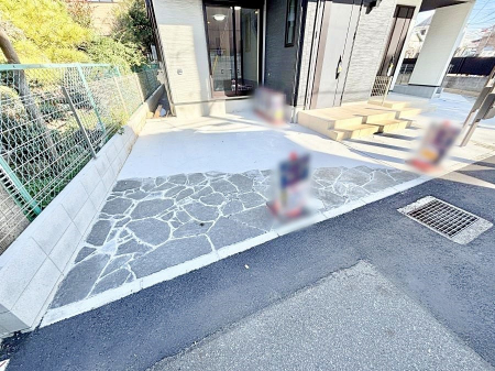 �@�����Ɍ������Ȃ����ԃX�y�[�X�B