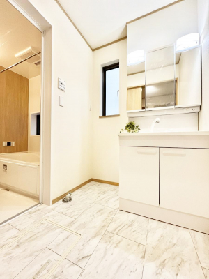 ���ʑ�E���ʏ��@�������̂�����K��Ԃł��B�����̐g�x�x���C�����ǂ����g�������܂��B 