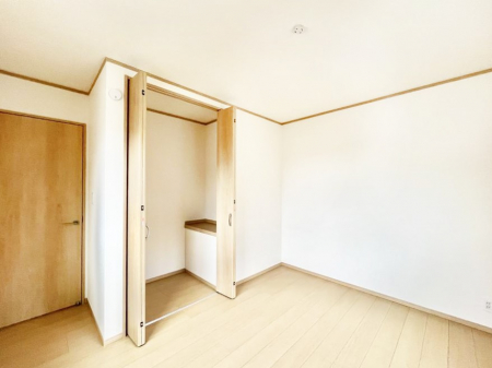 �Q���@�g���₷���`�Ńx�b�g��Ƌ�̒u�����ɂ����邱�Ƃ�����܂���B   