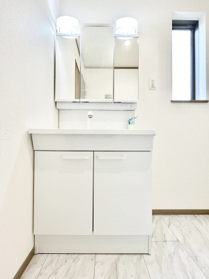 ���ʑ�E���ʏ��@�傫�����₷���O�ʋ��Ő�����������ʑ�́A�g�����Ȃ݃`�F�b�N�┧�̂������ɂ������߂ł��B