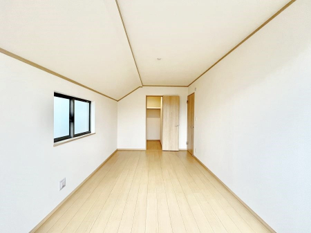 �Q���@�E�H�[�N�C���N���[�[�b�g�����邨�����B�G�߂��Ƃ̓���ւ����s�v�ŕ֗��ł��I