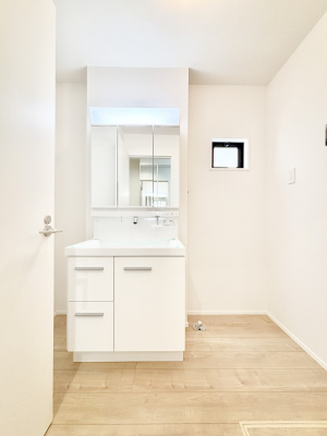 ���ʑ�E���ʏ��@�傫�����₷���O�ʋ��Ő�����������ʑ�́A�g�����Ȃ݃`�F�b�N�┧�̂������ɂ������߂ł��B 