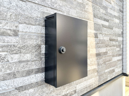 ���̑��@�V���v���f�U�C���̃|�X�g�B