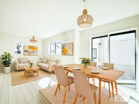 ���r���O�@���Ƒ��̓��₩�Șb�����ŕ�܂�閾�邢���r���O  ���Ƌ��CG�ł�