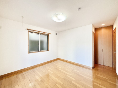 �Q���@�g���₷���`�Ńx�b�g��Ƌ�̒u�����ɂ����邱�Ƃ�����܂���B   