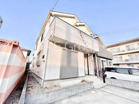 ���n�O�ώʐ^�@�������ꂽ�O�ρA�㎿�ȏZ��Ԃ��L���鎺���͉i�����S���ĉ߂�����Z���ł��B