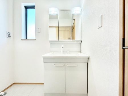 ���ʑ�E���ʏ��@���[�͂Ƌ@�\���ɗD�ꂽ���ʉ��ϑ�