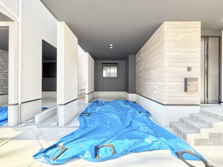 �@�����Ɍ������Ȃ����ԃX�y�[�X�B