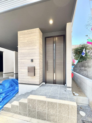 ���ց@��؂ȉƑ��A���q���o�}���錺�ցB