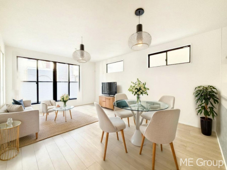 ���r���O�@���Ƒ��̓��₩�Șb�����ŕ�܂�閾�邢���r���O  ���Ƌ��CG�ł�