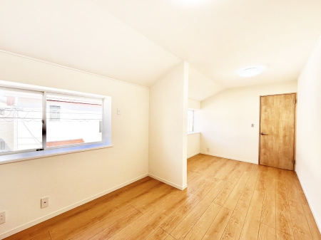 �Q���@�g���₷���`�Ńx�b�g��Ƌ�̒u�����ɂ����邱�Ƃ�����܂���B   