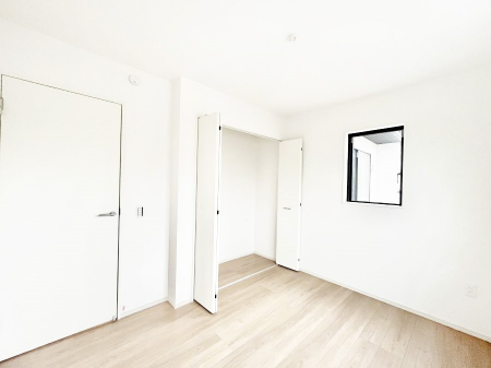 �Q���@�g���₷���`�Ńx�b�g��Ƌ�̒u�����ɂ����邱�Ƃ�����܂���B   