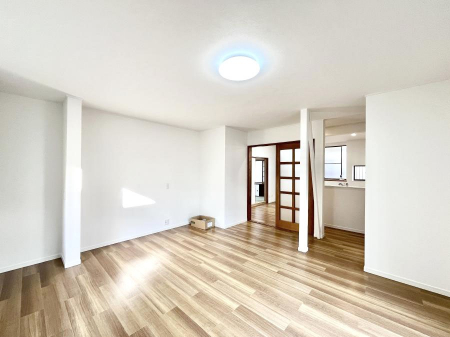 ���r���O�@�������������͋C�̂k�c�j�͉Ƒ��݂�Ȃ̉��K���  