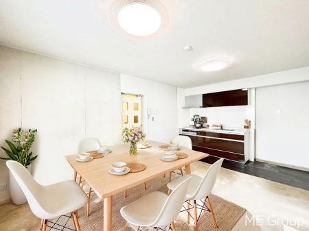 ���r���O�@�������������͋C�̂k�c�j�͉Ƒ��݂�Ȃ̉��K��ԁ��Ƌ��CG�ł�