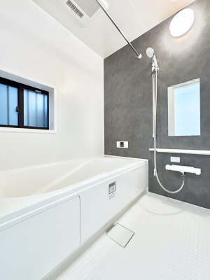 �����@����̔�����₷��؂ȃo�X�^�C���B�������Ƃ����C���y����Ŕ����Ƃ肽���ł��ˁI  