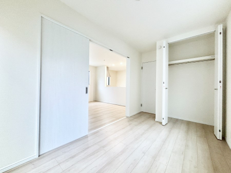 �Q���@���r���O�ׂ̗ɂ���m���B�����J�����čL�����p���邱�Ƃ��\�ł��B