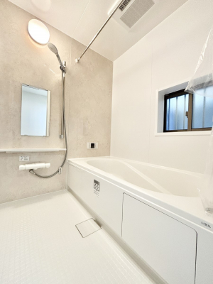 �����@����̔�����₷��؂ȃo�X�^�C���B�������Ƃ����C���y����Ŕ����Ƃ肽���ł��ˁI  