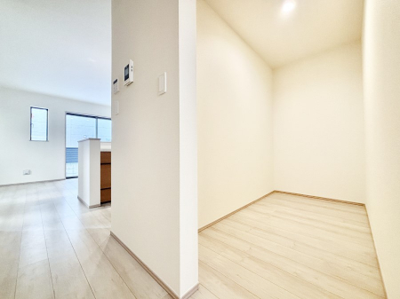 ���[�@��e�ʂ̎��[�͂��������I��^�p���g���[�ŃL�b�`��������X�b�L���I