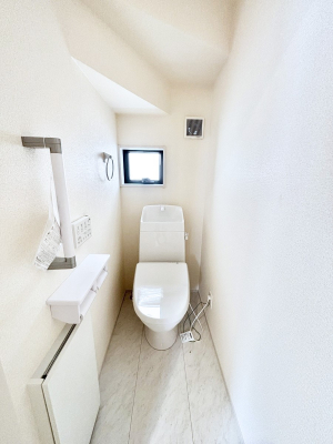 �g�C���@�E�H�V�����b�g�t���g�C����1�K��2�K���ꂼ��ɔz�u����Ă��ĂƂĂ��֗��ł��B 
