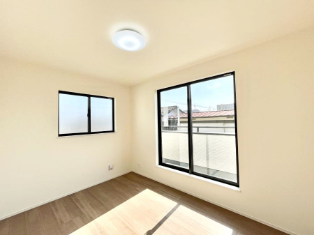 ���̑����ρ@�o���R�j�[���J�������v���X���Ă����m��