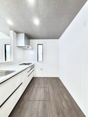 �L�b�`���@�|�b�v�A�b�v�V�䂪�f�G�ȃL�b�`���I��������̂ō̌����Ƃꊷ�C�ɂ��𗧂��܂��B