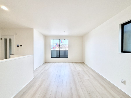 ���r���O�@��������̂����Q�K���r���O�̓v���C�x�[�g���������A���������ĕ�点�܂��I