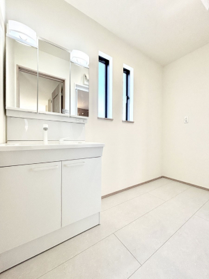 ���ʑ�E���ʏ��@�傫�����₷���O�ʋ��Ő�����������ʑ�́A�g�����Ȃ݃`�F�b�N�┧�̂������ɂ������߂ł��B 