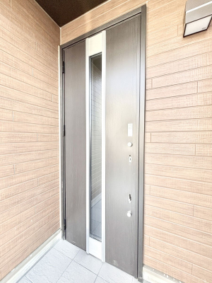 ���ց@��؂ȉƑ��A���q���o�}���錺�ցB