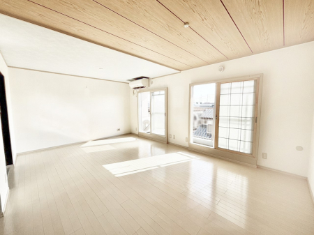 rO@傫ȑ炽Ղ̗zƕ郊rO