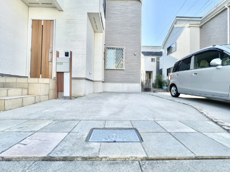 �@�����Ɍ������Ȃ����ԃX�y�[�X�B