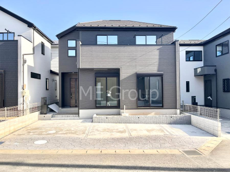 ���n�O�ώʐ^�@�������ꂽ�O�ρA�㎿�ȏZ��Ԃ��L���鎺���͉i�����S���ĉ߂�����Z���ł��B 