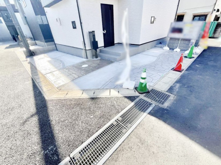 �@�����Ɍ������Ȃ����ԃX�y�[�X�B