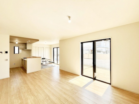 ���̑����ρ@�Ƒ������R�ƏW�܂�e���̃X�y�[�X�ɂȂ肻��