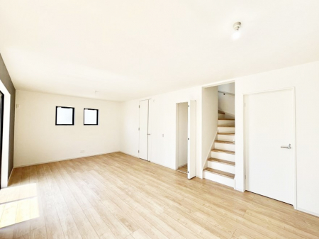 ���̑����ρ@�Ƒ������R�ƏW�܂�e���̃X�y�[�X�ɂȂ肻��