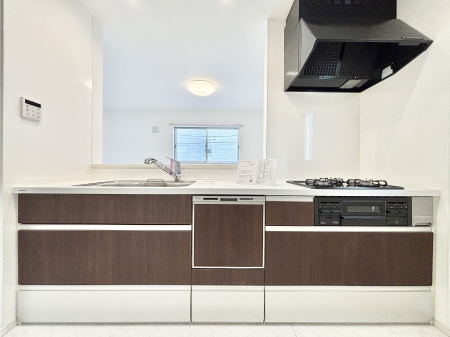 �L�b�`���@�������������I�ɁA�y�����I�V�X�e���L�b�`��