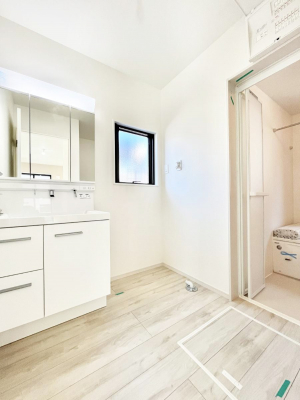 ���ʑ�E���ʏ��@�������̂�����K��Ԃł��B�����̐g�x�x���C�����ǂ����g�������܂��B 