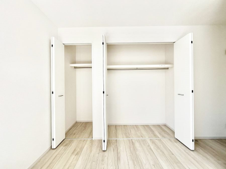 ���[�@�����Ղ�̎��[�X�y�[�X�ŉ��K�ɕ�点���� 