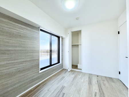 ���̑����ρ@�o���R�j�[�ɖʂ��Ă���̂Ŗ��邭���K�ȃv���C�x�[�g���[��