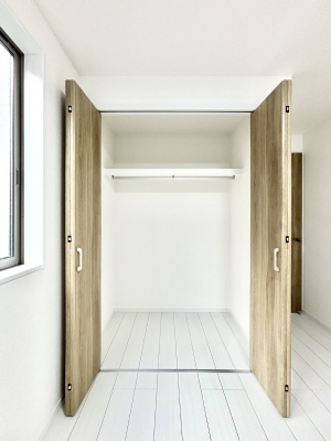 ���[�@�����Ղ�̎��[�X�y�[�X�ŉ��K�ɕ�点���� 