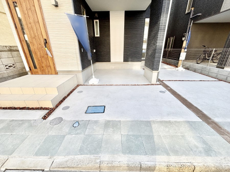 �@�����Ɍ������Ȃ����ԃX�y�[�X�B�@