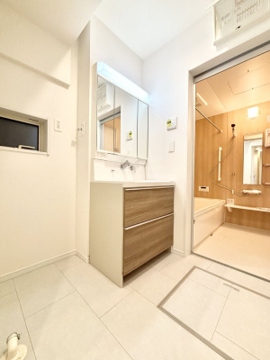 ���̑��@�������̂�����K��Ԃł��B�����̐g�x�x���C�����ǂ����g�������܂��B 