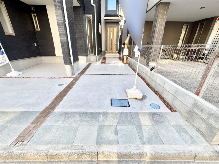 �@�����Ɍ������Ȃ����ԃX�y�[�X�B�@