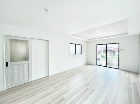 ���̑����ρ@���邢�z���������A�����̕��͋C�ɖ��������_�C�j���O�B   