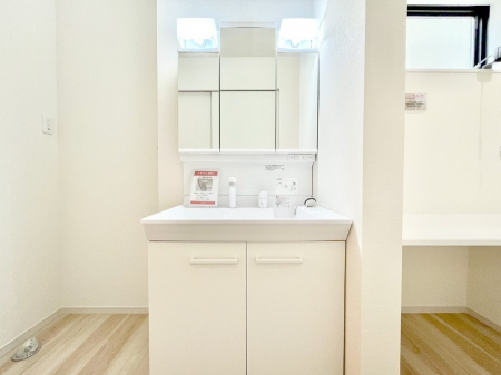 ���ʑ�E���ʏ��@���[�͂Ƌ@�\���ɗD�ꂽ���ʉ��ϑ�  