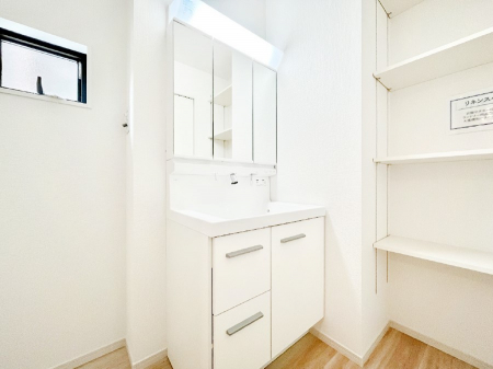 ���̑��@���l���X�y�[�X�t���̐��ʎ��B��Ƃ�̐��ʃX�y�[�X�ŖZ�������̐g�x�x���X���[�Y�ɁI