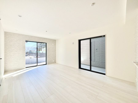 ���r���O�@�Ƒ��c���̎��Ԃ����������Ȃ��났�̃��r���O�_�C�j���O�B   