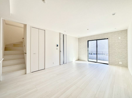 ���̑����ρ@���邢�z���������A�����̕��͋C�ɖ��������_�C�j���O�B   