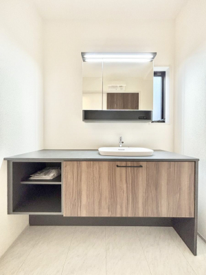 ���ʑ�E���ʏ��@���[�͂Ƌ@�\���ɗD�ꂽ���ʉ��ϑ�  